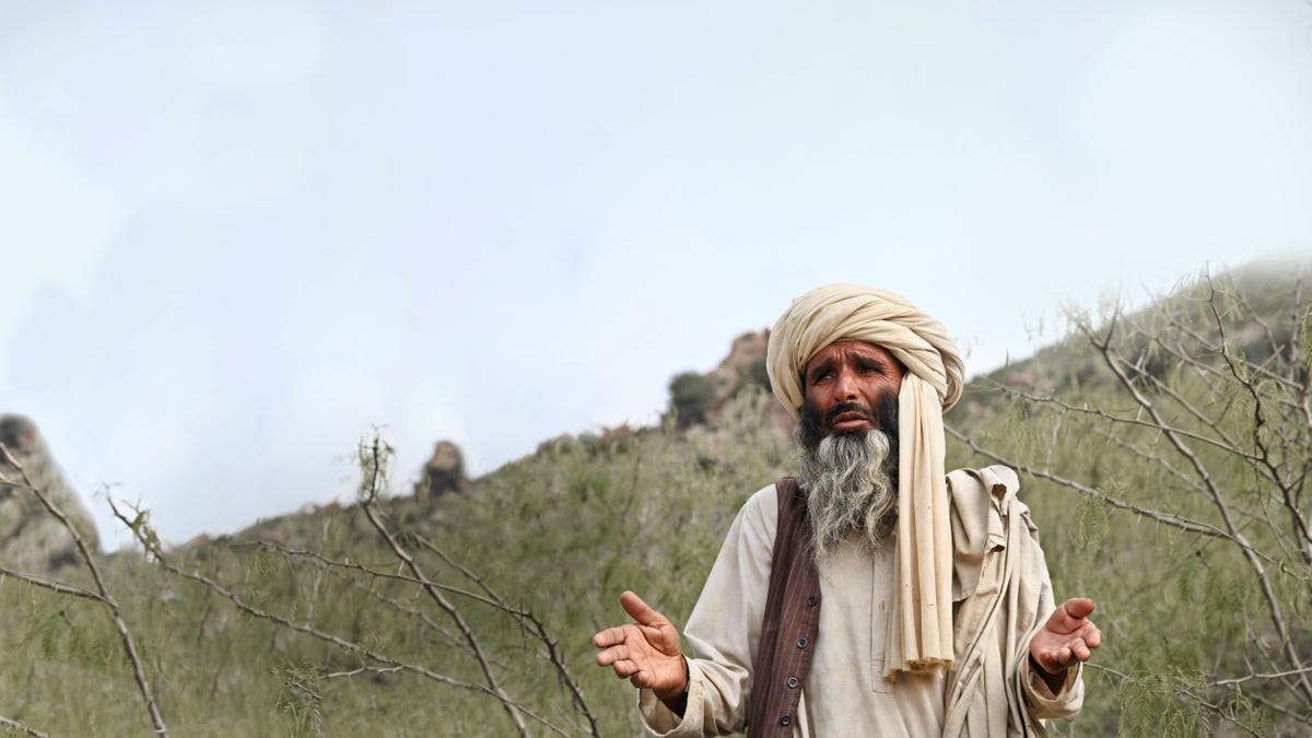 Afghan man in a turban