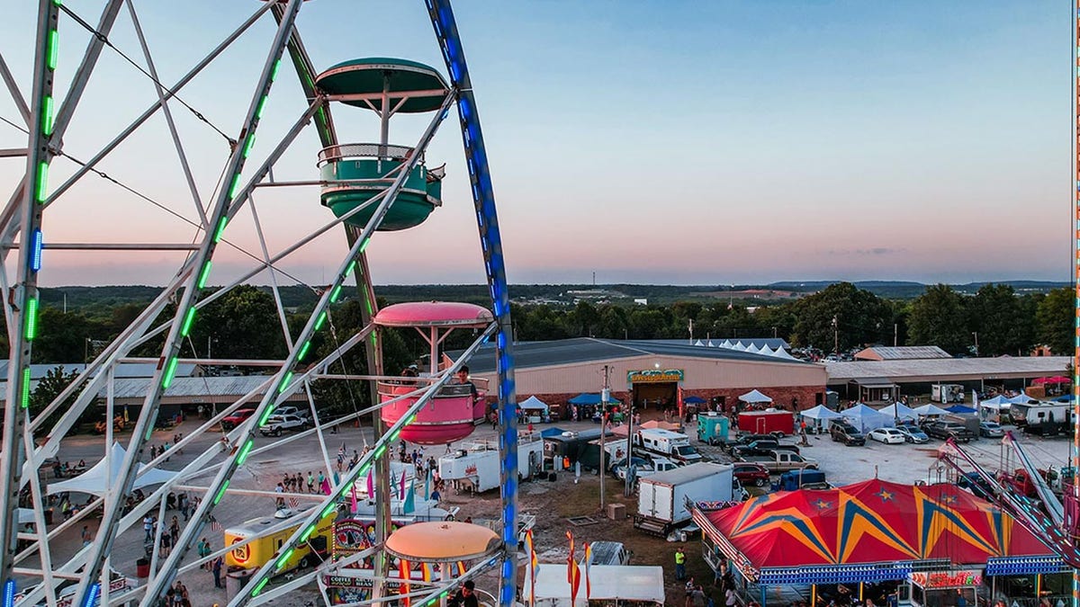 A photo of the Washington County Fair