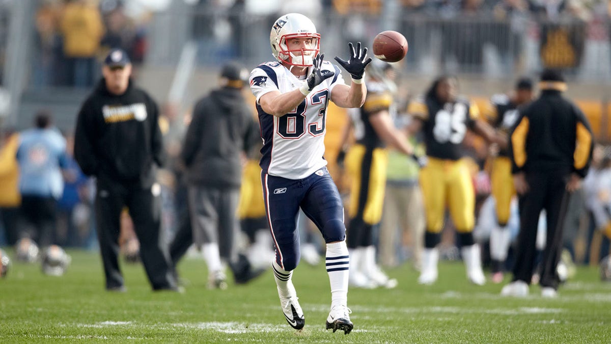 Wes Welker making catch