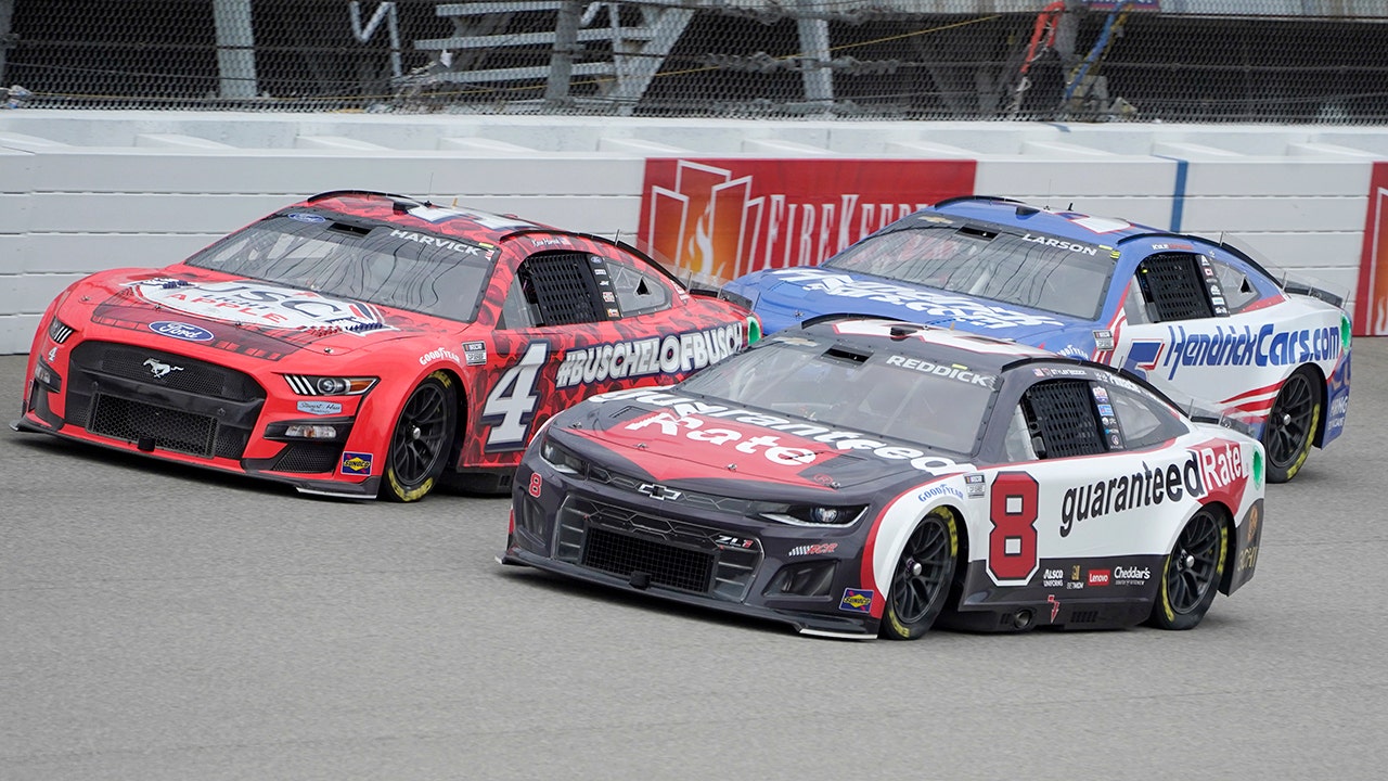 Kevin-Harvick-Number-4.jpg?ve=