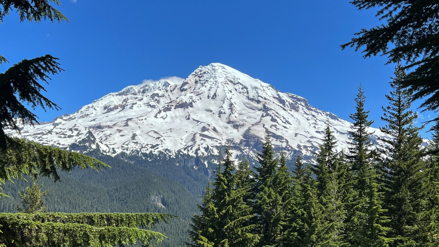 Navy Crew Members Declared Dead After Jet Crash Near Mount Rainier