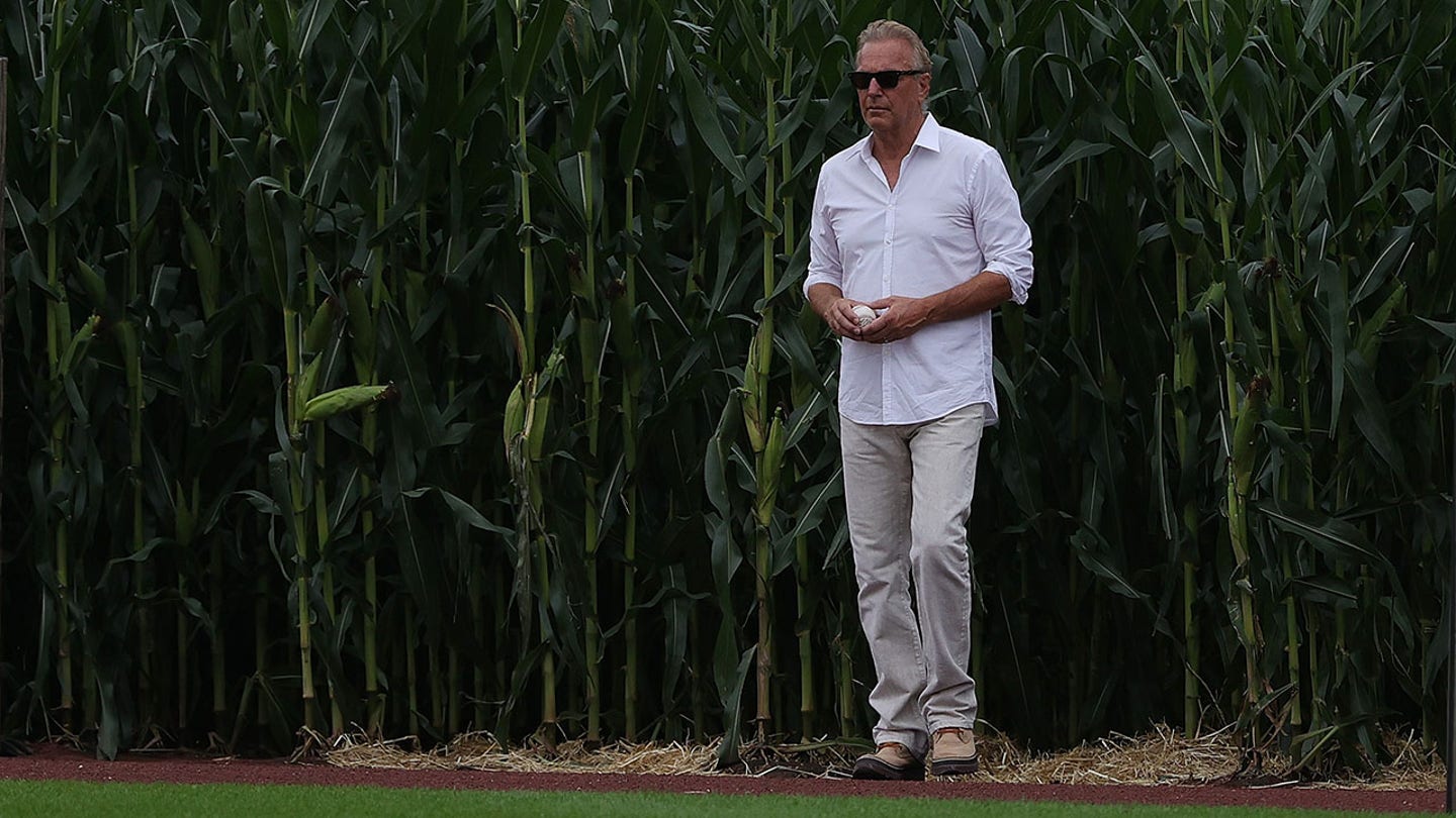 Kevin Costner Almost Lost Out to Robin Williams for Iconic 'Field of Dreams' Role