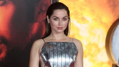 2023 Golden Globes announces Ana de Armas, Quentin Tarantino and Jamie Lee Curtis among presenters at ceremony