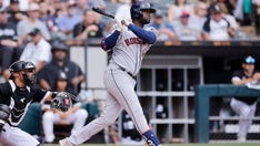 Astros’ Yordan Alvarez hospitalized with shortness of breath against Braves; fireworks ‘made it worse’
