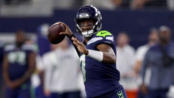 Seahawks name Geno Smith starting quarterback