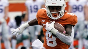 Unranked Texas Longhorns look to make a splash in the 2022-23 season