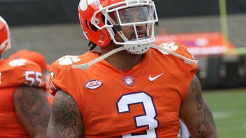 Clemson defensive end Xavier Thomas out for 6 weeks with foot injury