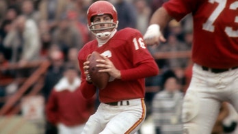 NFL legend Len Dawson enters hospice care