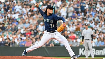 Mariners extend ace they acquired at deadline with five-year, $108 million deal
