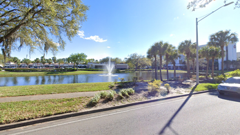 Florida deputies find body in pond next to Hooters restaurant