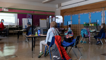 Philadelphia public school students, staff must wear masks for 10 days after returning from winter break