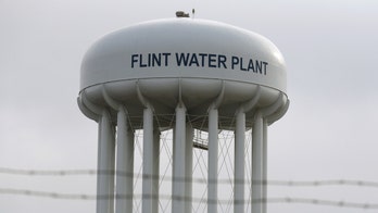 Flint contractor agrees to settle water crisis-linked contamination suits