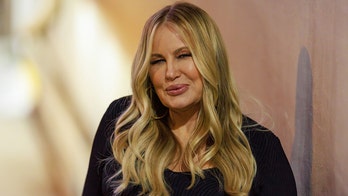 Jennifer Coolidge on 'Legally Blonde' line she hears from fans the most and whether the 'bend and snap' works