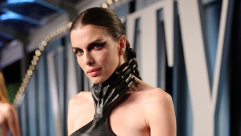 ‘Uncut Gems’ star Julia Fox suggests parents buy kids cleaning tools instead of toys: Teach them ‘life skills’