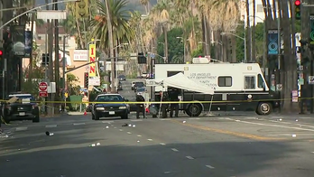 Los Angeles latenight Hollywood Walk of Fame shooting leaves teenager dead, LAPD says