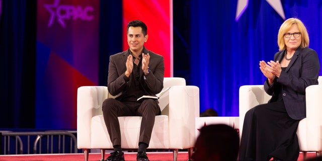 Bienvenido founder Abraham Enriquez speaks to 2022 CPAC crowd in Dallas, Texas.