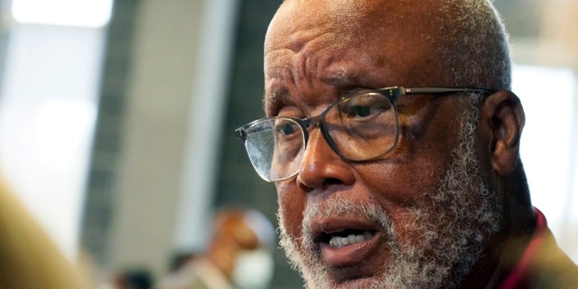 Homeland Dems booked travel, called witnesses before pulling out of border hearing, Republicans say 2 U.S. Rep. Bennie Thompson, D-Miss., accused Republicans of having "planned to politicize this event from the start."