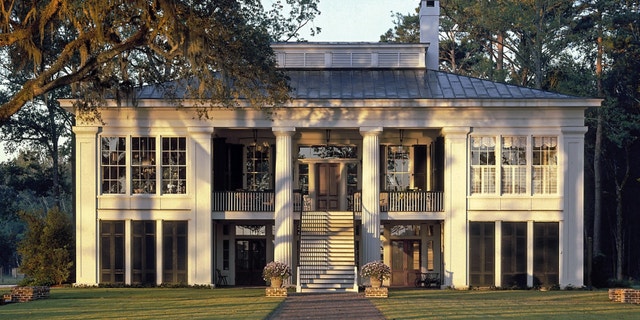 Ben Affleck's 87-acre estate is located in Georgia.