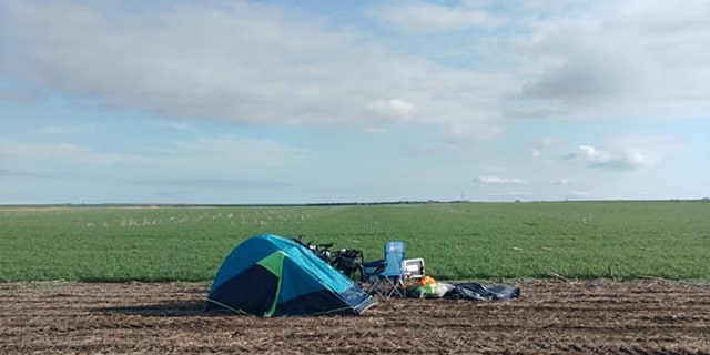 On his trip through South Dakota, Barnes had one of his best weeks for mileage, bereik 433 myl. One of his campsites in S.D. is pictured.
