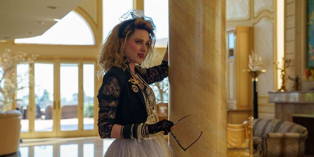 Evan Rachel Wood incarne Madonna.