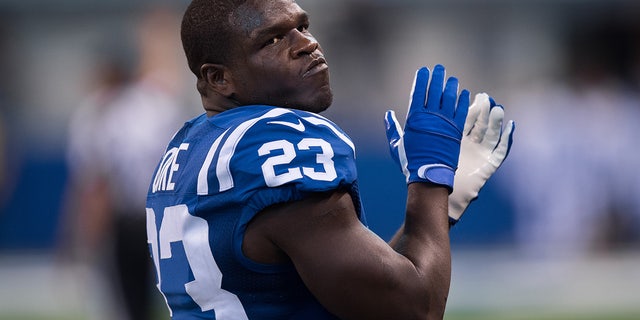 Indianapolis Colts running back Frank Gore, #23, on the sidelines during the NFL game between the Arizona Cardinals and Indianapolis Colts on September 17, 2017 at Lucas Oil Stadium in Indianapolis.