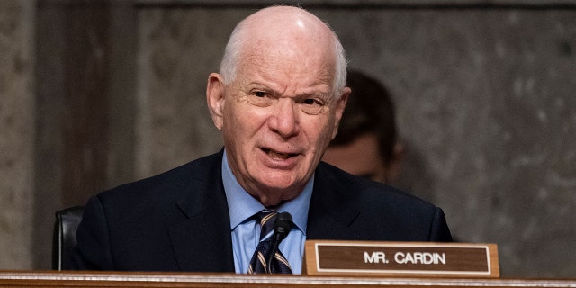 Su. Ben Cardin, D-Md., speaks during a hearing of the Senate Foreign Relations Committee at the Capitol, Washington, CORRIENTE CONTINUA., el dic. 7, 2021.