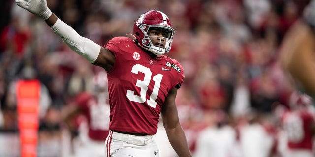 Linebacker Will Anderson Jr. of the Alabama Crimson Tide celebrates during their national title match against the Georgia Bulldogs on January 10, 2022 at Lucas Oil Stadium in Indianapolis, Indiana.