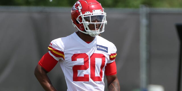 Kansas City Chiefs safety Justin Reid (20) during an OTA offseason workout at the Kansas City Chiefs Training Facility in Kansas City, Missouri on June 2, 2022. 