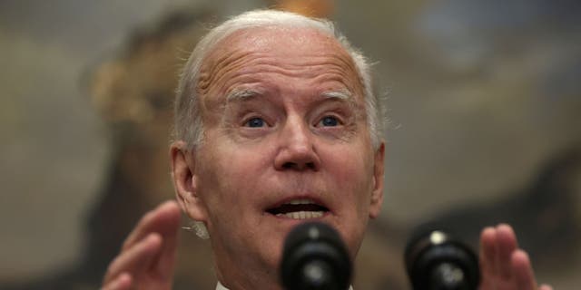 Pennsylvania factory workers say President Biden's $500 billion loan is a slap in the face to American workers.  (Photo by Alex Wong/Getty Images)