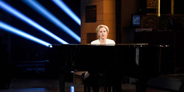 "SNL" alum Rob Schneider told podcast host Glenn Beck that he believed the famous post-2016 U.S. presidential election cold open in which Kate McKinnon performed Leonard Cohen's "Hallelujah" as Hillary Clinton was the NBC comedy sketch series' undoing.