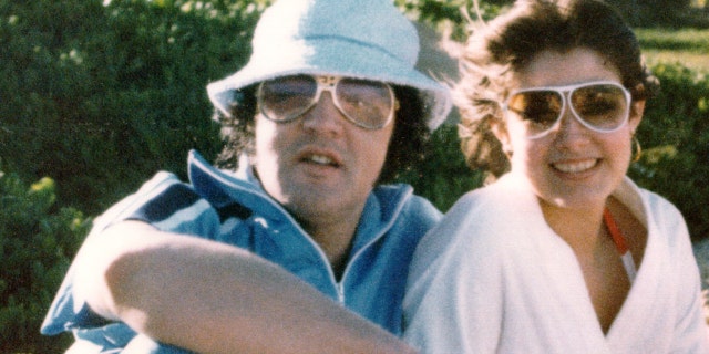 Elvis Presley with his girlfriend Ginger Alden in March 1977 in Hawaii.