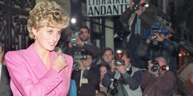 Etter hennes rotete skilsmisse fra prins Charles, var prinsesse Diana ivrig etter en ny start i livet.