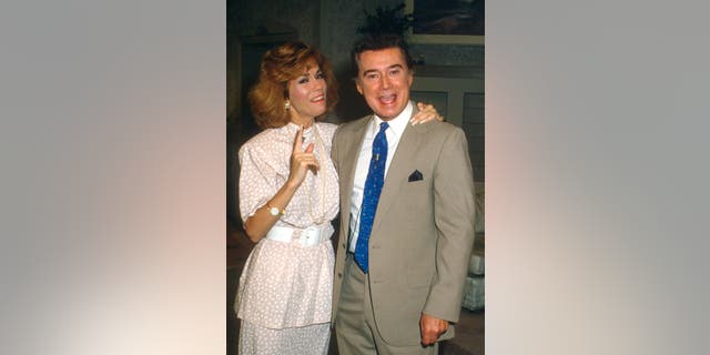 Kathie Lee Gifford y Regis Philbin, fotografiados en 1988, trabajaron juntos durante 15 años.