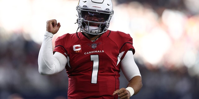 Arizona Cardinals #1 Kyler Murray reacts after a first half play against the Dallas Cowboys at AT&T Stadium in Arlington, Texas on January 2, 2022.
