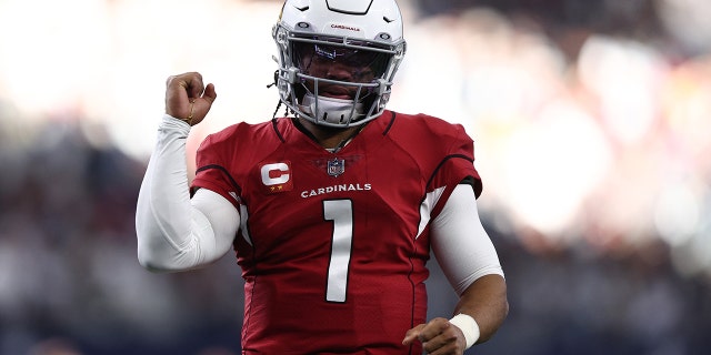 Arizona Cardinals #1 Kyler Murray reacts after a first half play against the Dallas Cowboys at AT&T Stadium in Arlington, Texas on January 2, 2022.