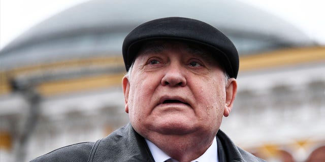 Mikhail Gorbachev dies at the age of 91.