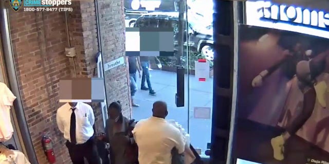 Police in New York City are looking for seven people who they say stole around $30,000 from a Lululemon store in Manhattan.