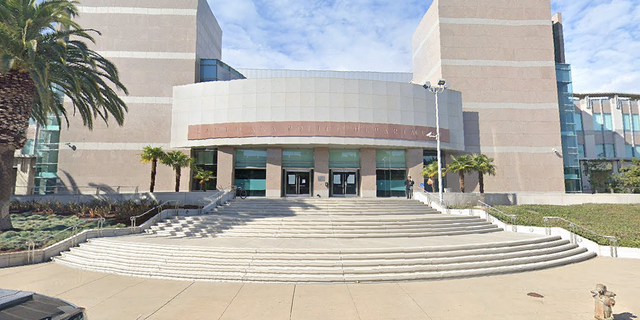 The Santa Ana Police Department is located in the Los Angeles area.