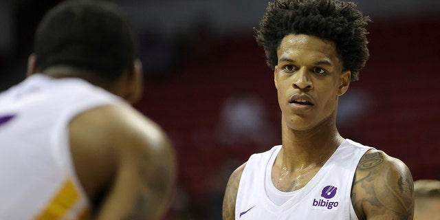 #45 of the Los Angeles Lakers, Shareef O'Neal, takes to the court during the break from a game against the Phoenix Suns during the 2022 NBA Summer League at Thomas and Stadium.  Mack Center in Las Vegas, Nevada on July 8, 2022.