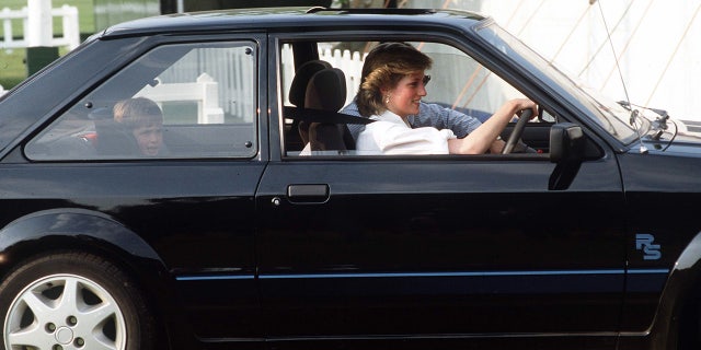 Diana was photographed driving the Escort with Prince William in the back seat.
