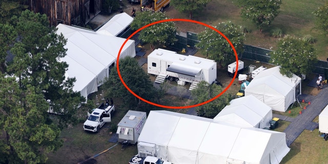 It's almost time! Ben Affleck and Jennifer Lopez's air-conditioned portapotty has been set up at their wedding venue.