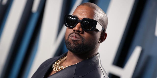 Kanye West mocked for promoting Yeezy Hole clothes assortment out of what seem like trash baggage Kanye West mocked for promoting Yeezy Hole clothes assortment out of what seem like trash baggage