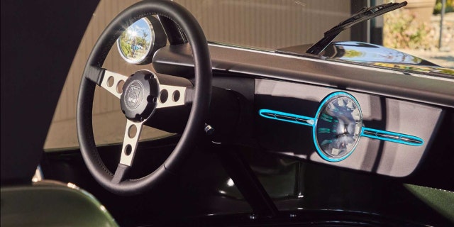 The Meyers Manx 2.0 Electric will be offered with ranges of 150 miles and 300 miles per charge.
