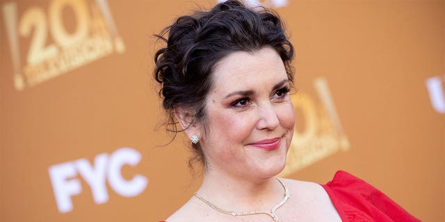 Melanie Lynskey took to Twitter to clear up some of the statements she made during her interview with her fellow "Yellowjackets" stars. 