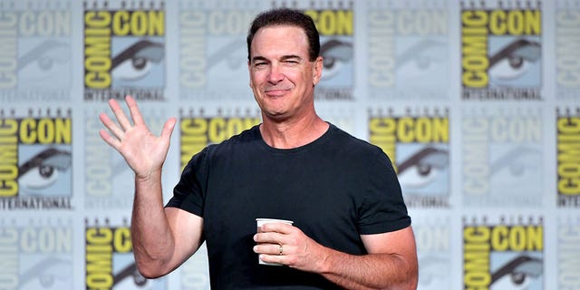 Actor Patrick Warburton is the uncle of "The Bachelorette" contestant Zach Shallcross. 