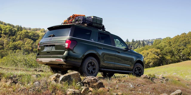 Expedition Timberline has 10.6 inches of ground clearance.