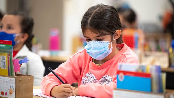 Public elementary school reinstates COVID mask requirements, demands 3rd graders wear N95s