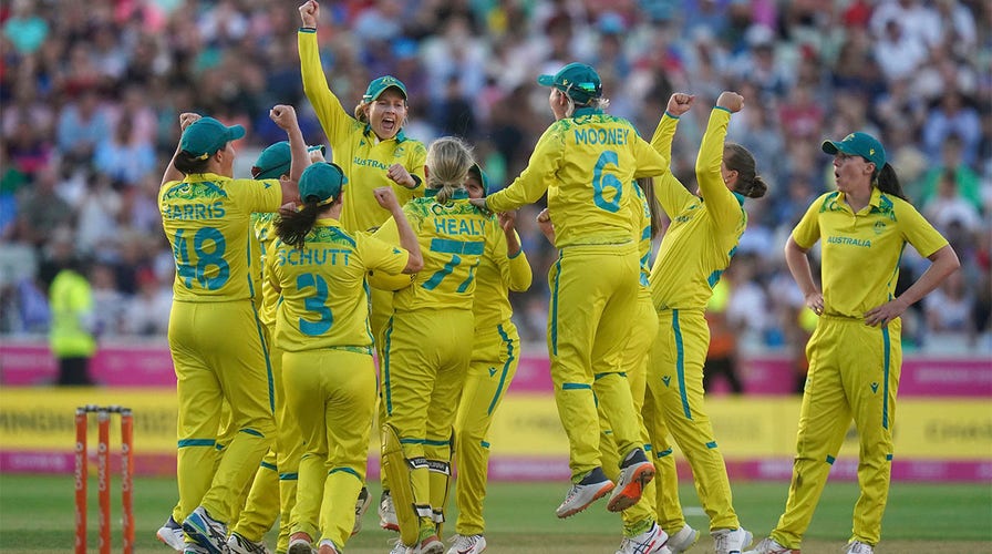 Australia cricket star Tahlia McGrath plays in match despite testing positive for COVID-19