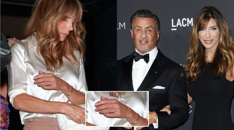 Sylvester Stallone and Jennifer Flavin have been married for 22 years. And  although now we can call their marriage… | Sylvester stallone, Jennifer  flavin, Sylvester