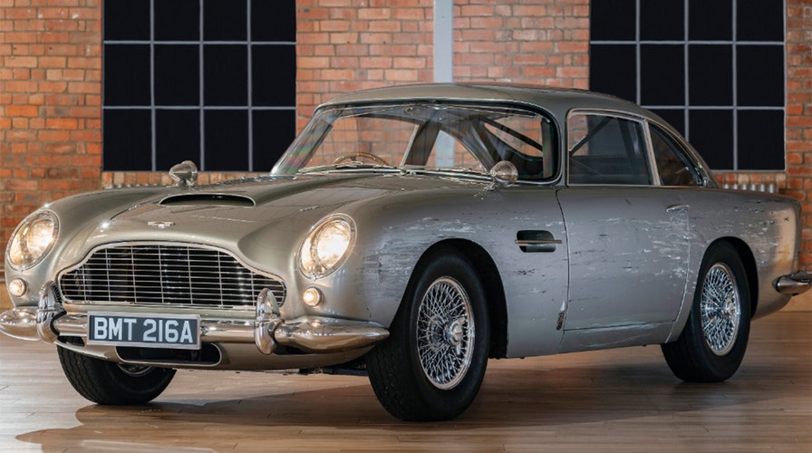 James Bond's 'illegal' Aston Martin DB5 with Gatling guns